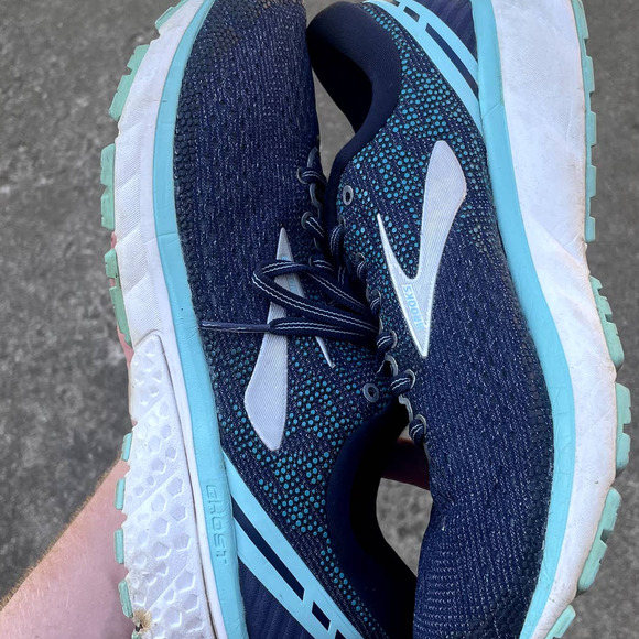 Brooks Ghost Running Shoes Women's 9 - Picture 7 of 8